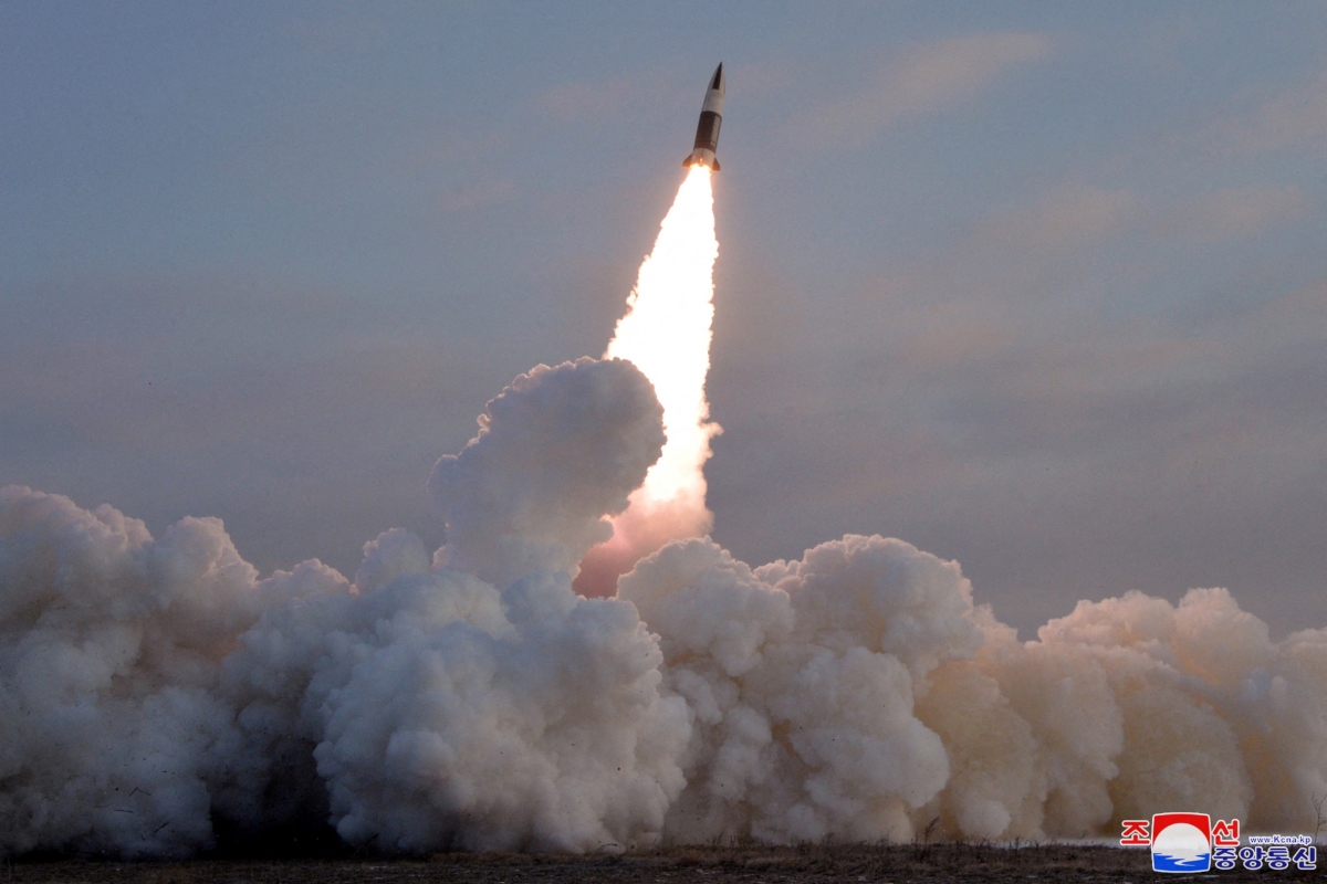 Triều Tiên phóng tên lửa đạn đạo ra biển